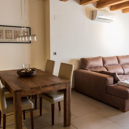 Plaza Apartamentos Binéfar Esterno foto
